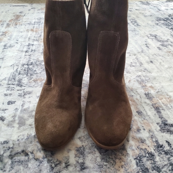 NWOT Franco Sarto Gianella Leather Suede Ankle Boots with heels Size 10. - Picture 5 of 9